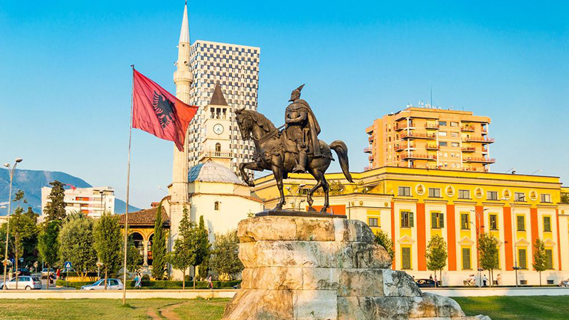 ALBANIEN